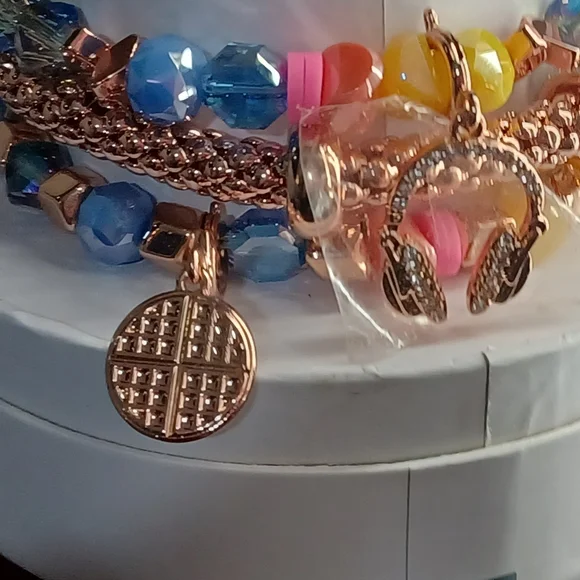 "The Upside Down" (Stranger Things) RBP6304 Halloween Stacks 2023 - Picture 6 of 11